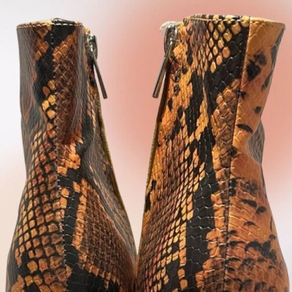 Steve Madden Dallas Snakeskin Ankle Booties‎ 6M NWOT - Picture 5 of 10